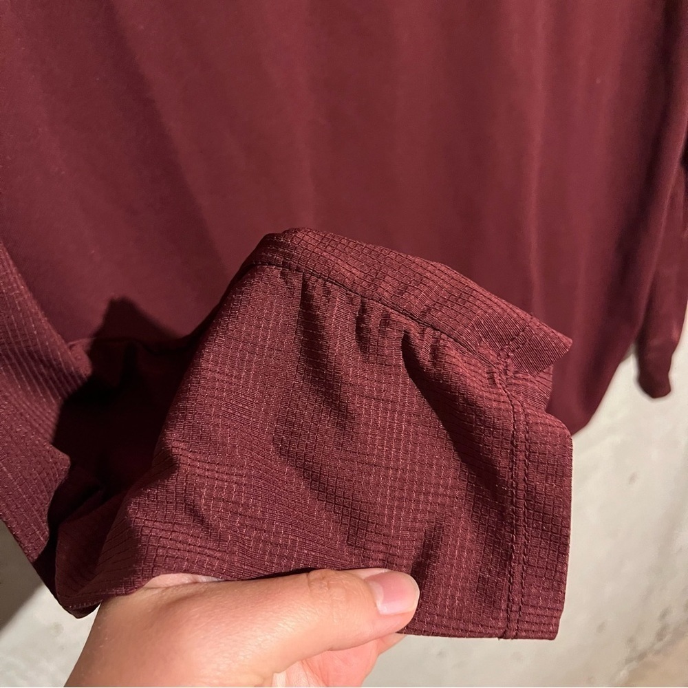 Fabletics Cashel Long Sleeve Cinched Back Top Shirt Women’s Size L Red Maroon - Picture 2 of 6